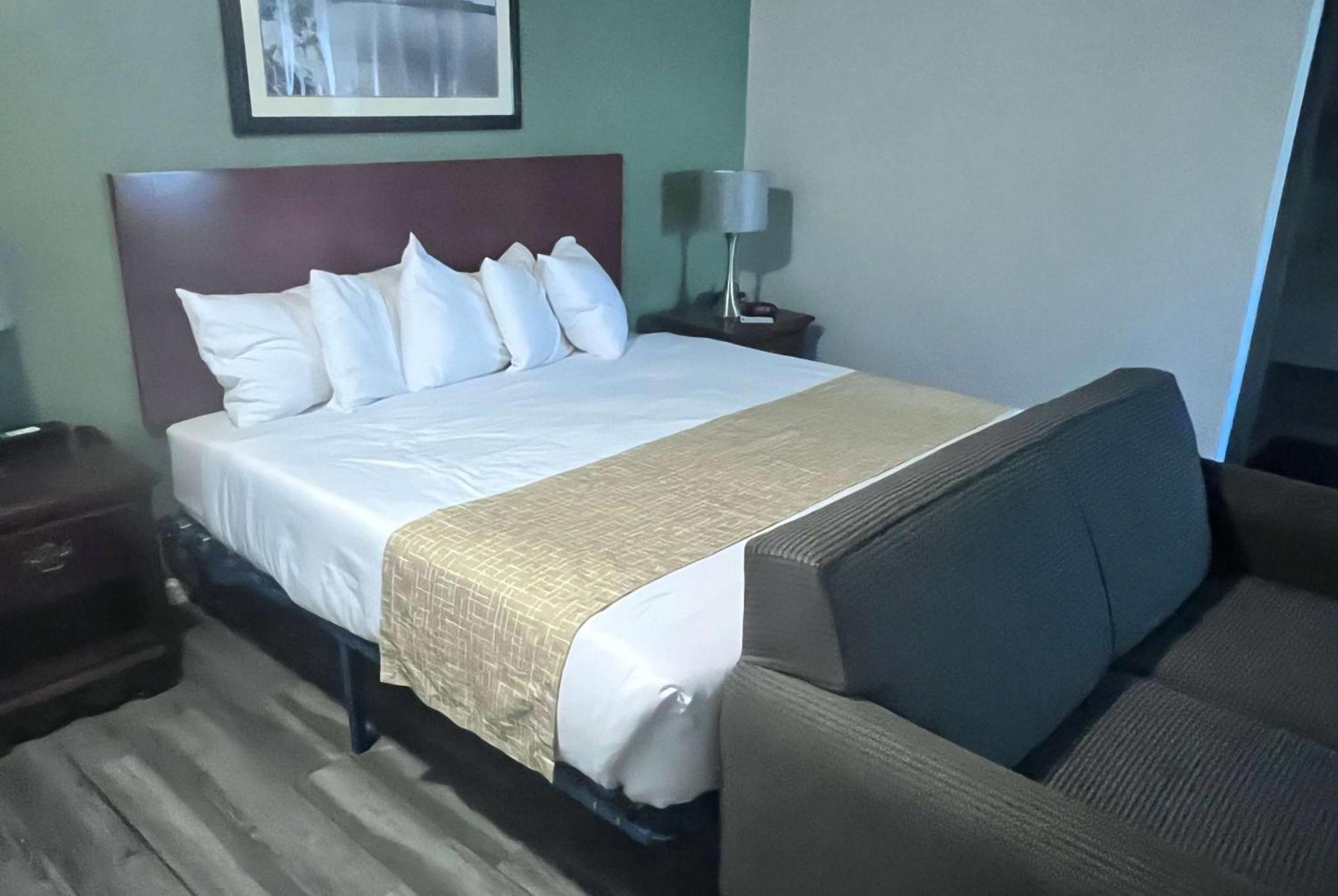 Travelodge By Wyndham Redding Ca Extérieur photo