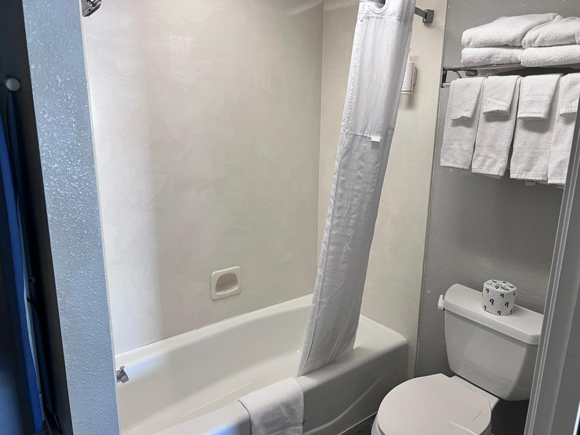 Travelodge By Wyndham Redding Ca Extérieur photo