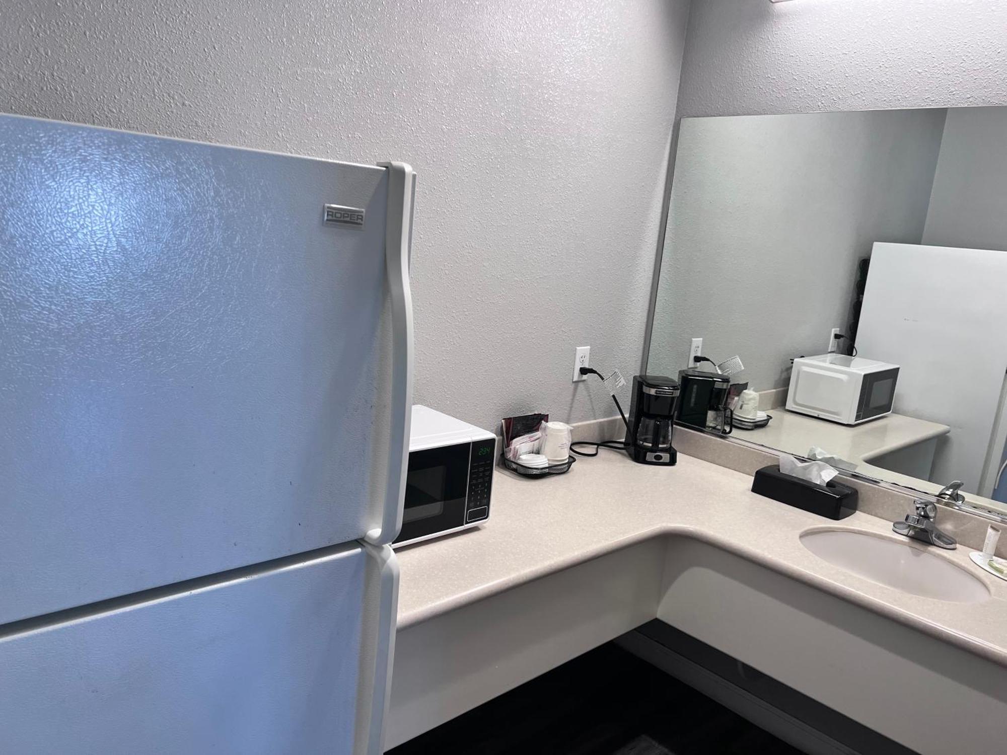 Travelodge By Wyndham Redding Ca Extérieur photo