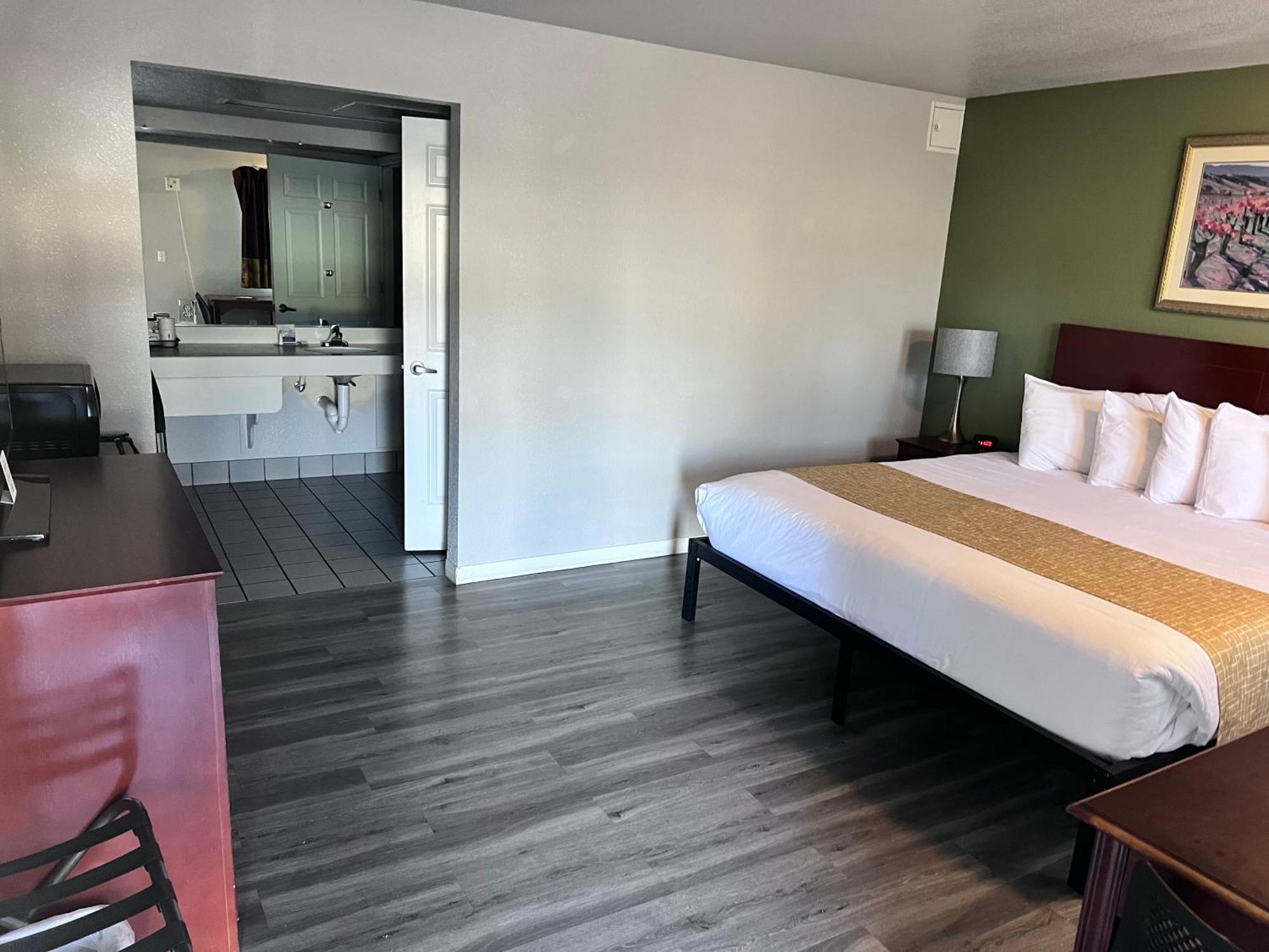 Travelodge By Wyndham Redding Ca Extérieur photo