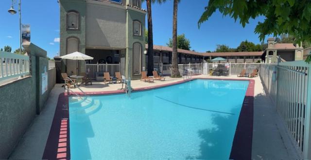 Travelodge By Wyndham Redding Ca Extérieur photo